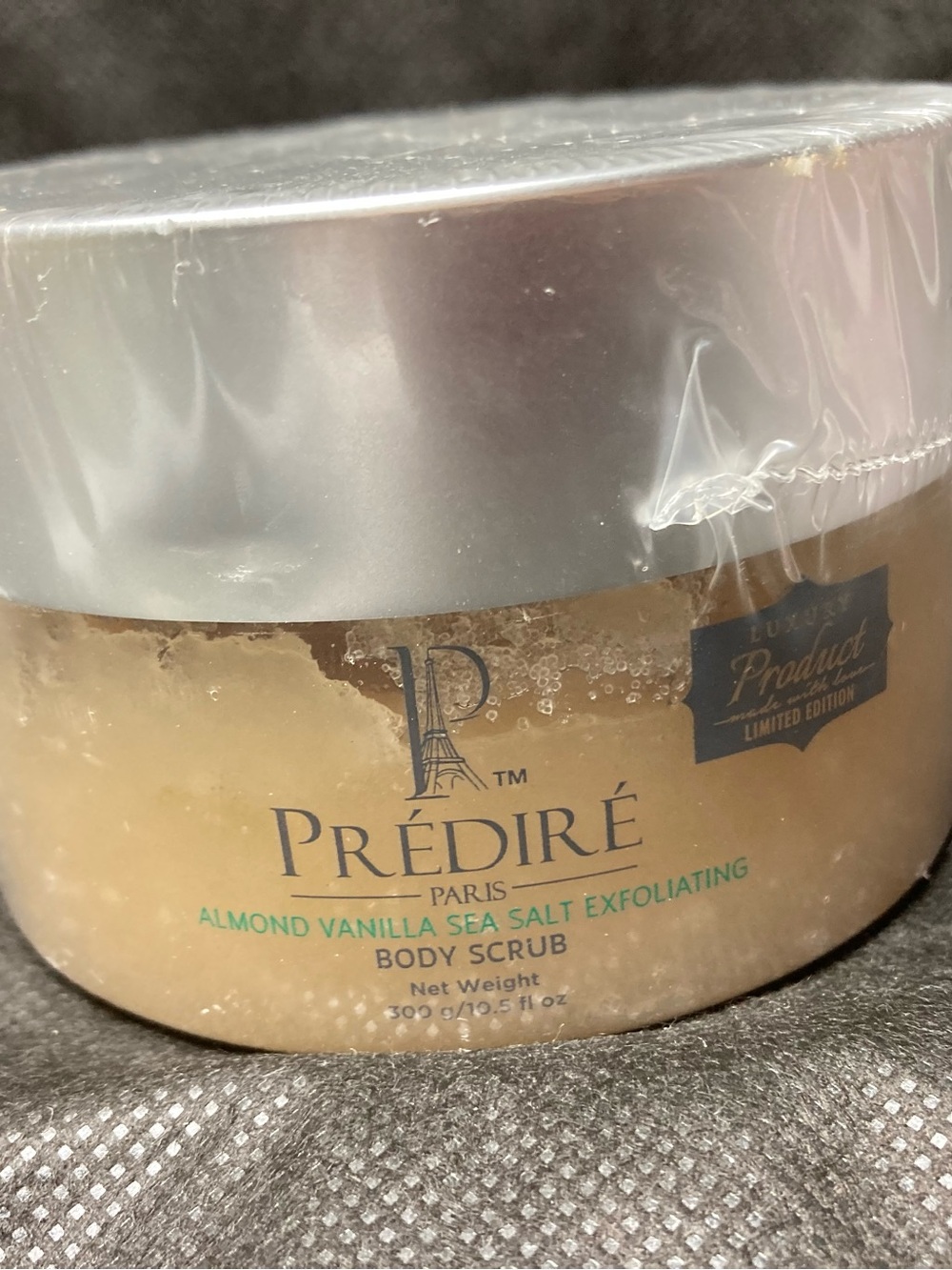 Prédiré Almond Vanilla Sea Salt Exfoliating Body Scrub — Cream